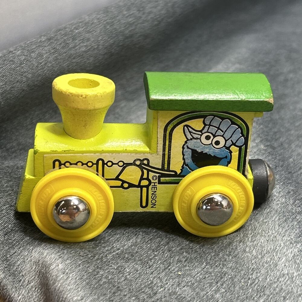 Vintage TootsieToy Cookie Monster Sesame Street Wooden Railway Train Car Henson